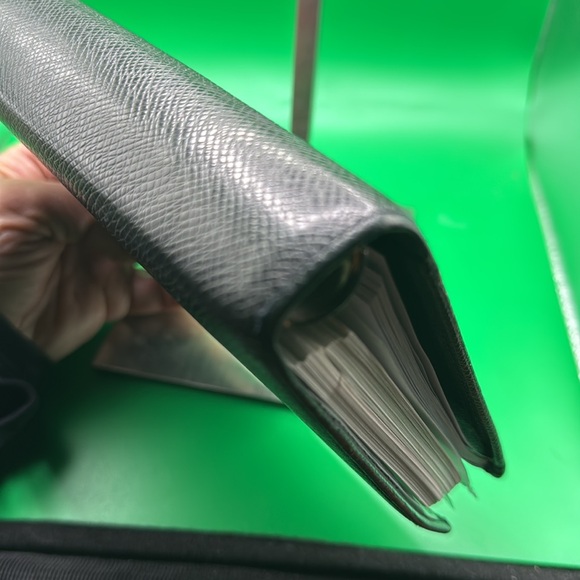 Louis Vuitton MM Agenda - Picture 6 of 16